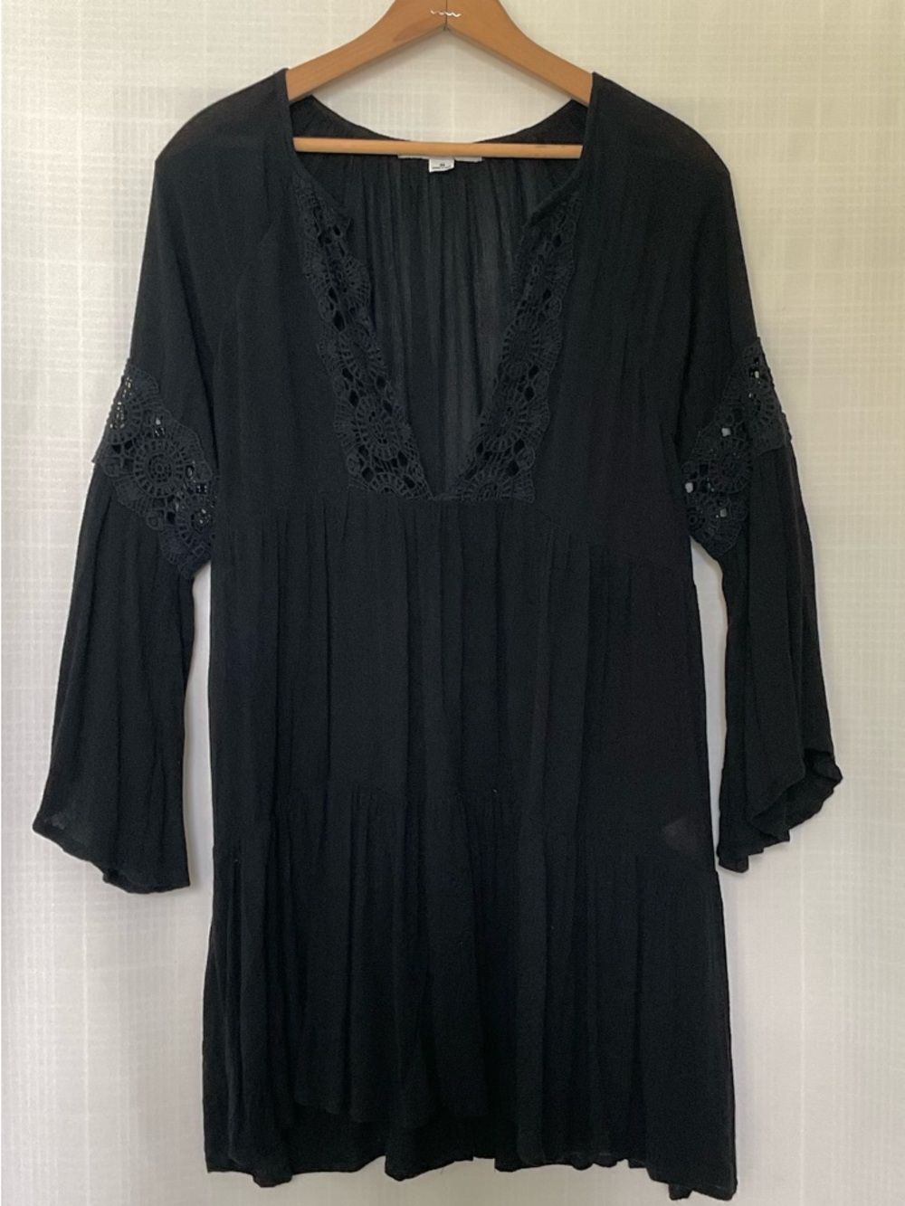 O'Neill Black Crochet-Trim Women's Swim Coverup